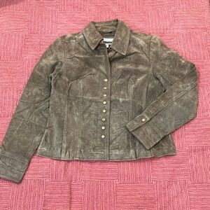 Coldwater Creek Brown suede Leather Jacket with Classic fitted design and snaps